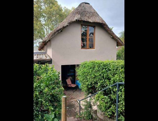 4 BEDROOM PROPERTY TO RENT IN FOURWAYS